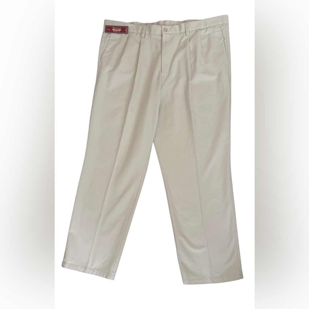 Dockers Men's Elegant Cream Trousers
